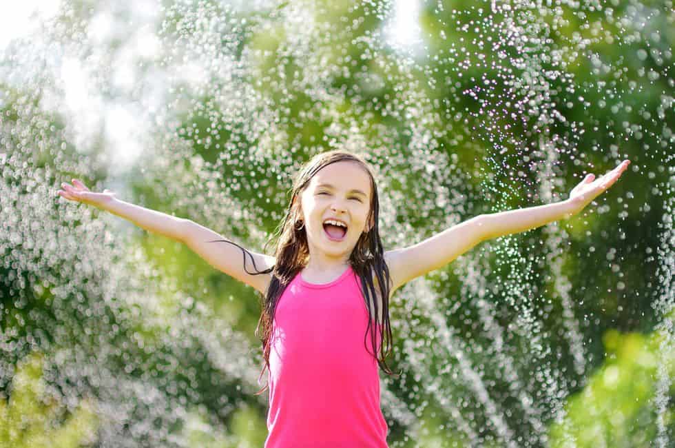 Best Lawn Sprinklers 2021 12 Best Kid Sprinklers For Outdoor Fun 2021 – Mummy's Busy World 